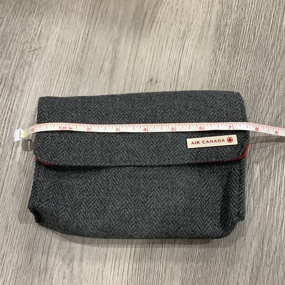 Air Canada business class pouch - Picture 5 of 6